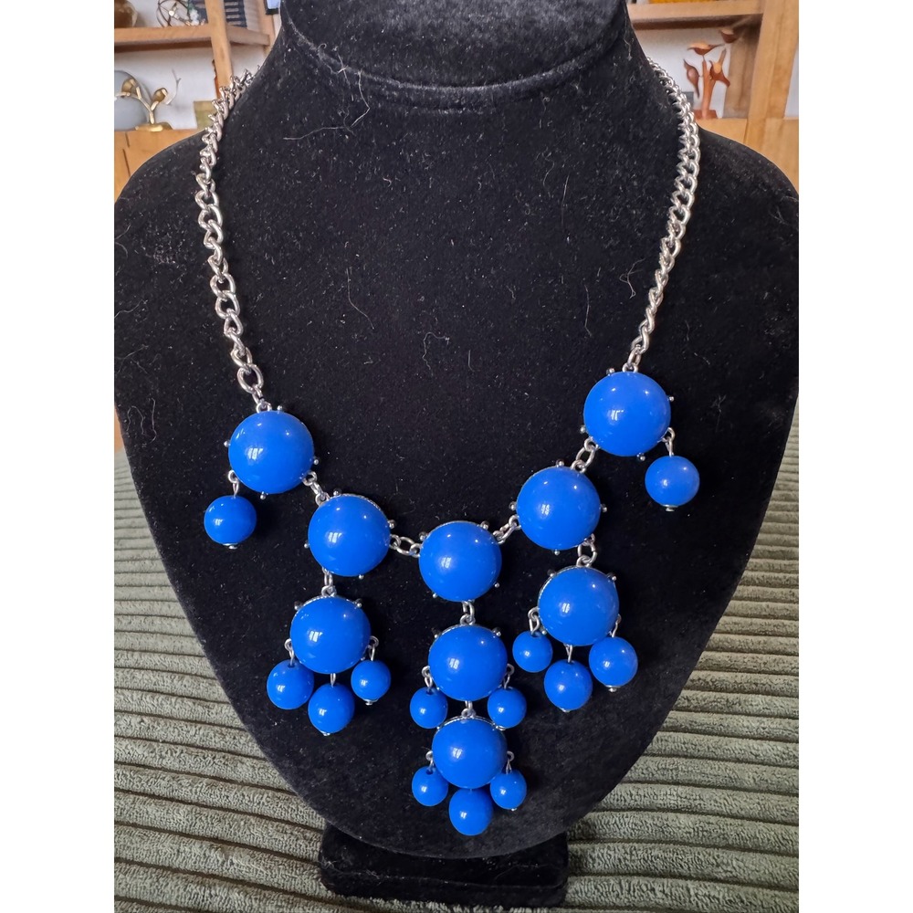 Statement Bib Necklace - Silver‎ Chain & Bold Blue Beads - Women's Fashion